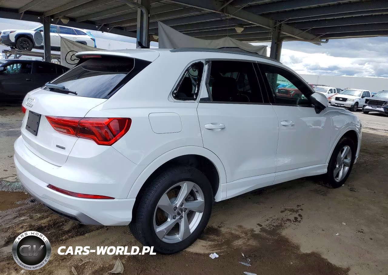 2019 Audi Q3 Premium VIN:WA1AECF32K1078991 - 3
