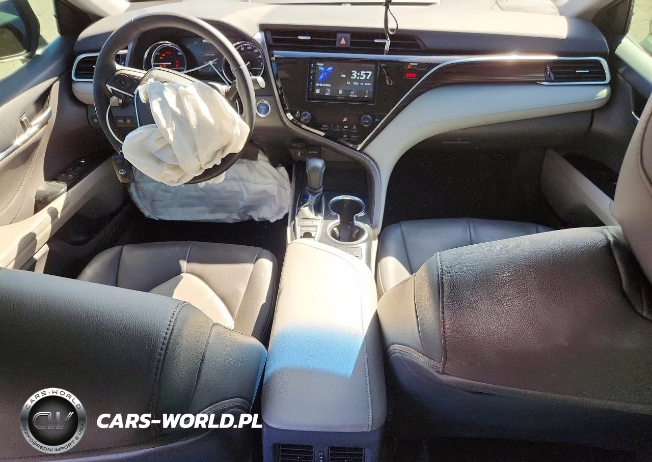 2018 Toyota Camry Hybrid Xle VIN:4T1B21HK9JU002107 - 8
