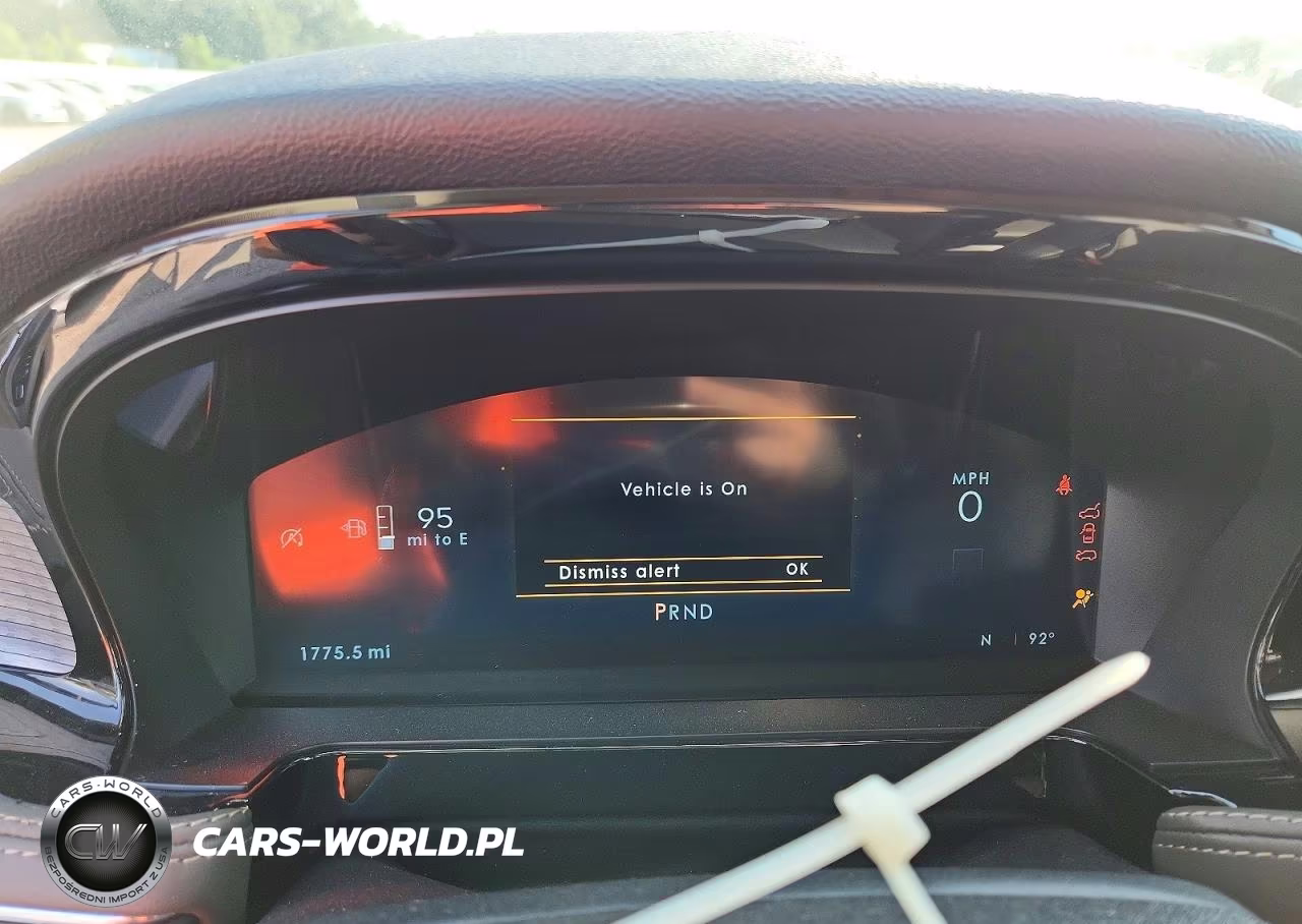 2025 Lincoln Corsair Premiere VIN:5LMCJ1CA4SUL20947 - 9