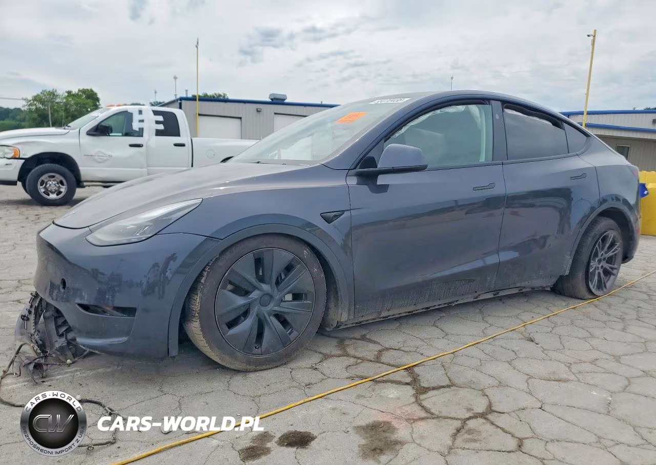 2025 Tesla Model Y – zdjęcie 1 z 12
