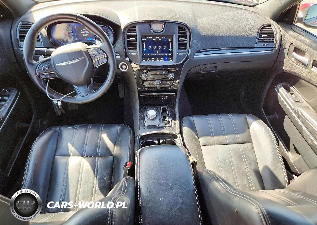 2018 Chrysler 300 S VIN:2C3CCAGG5JH256326 - 8