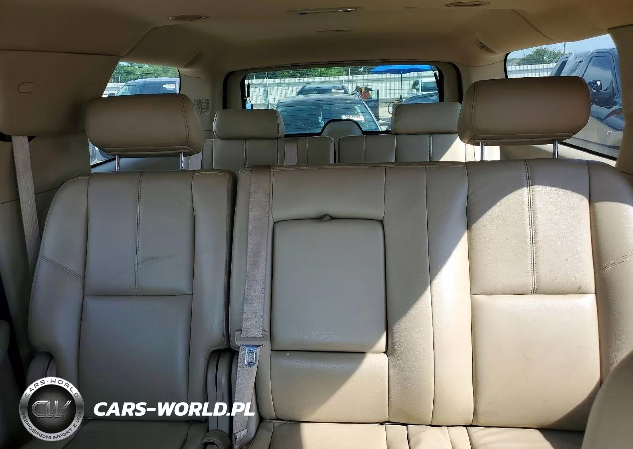 2010 Chevrolet Suburban K1500 Lt VIN:1GNUKJE3XAR129968 - 10