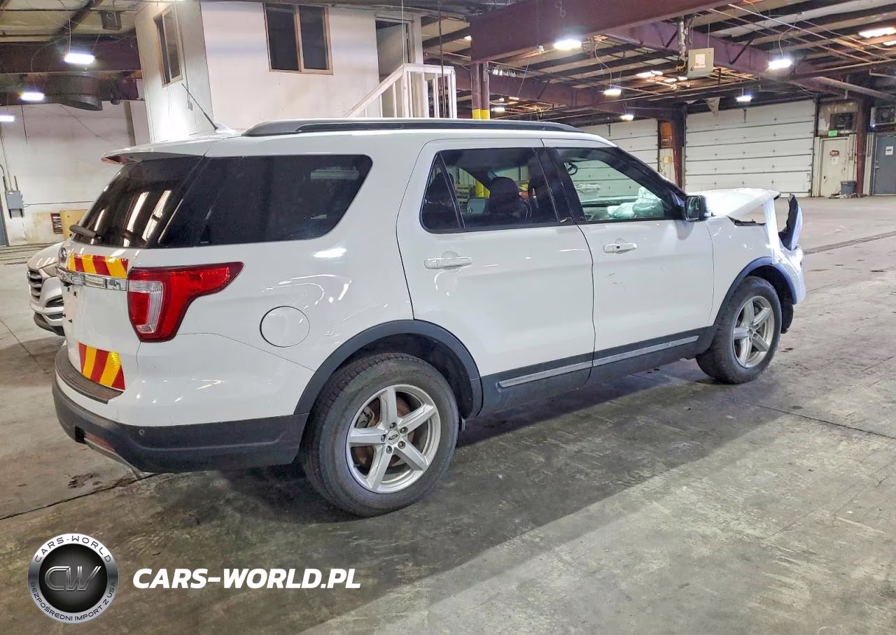 2019 Ford Explorer Xlt VIN:1FM5K7D82KGB25757 - 3