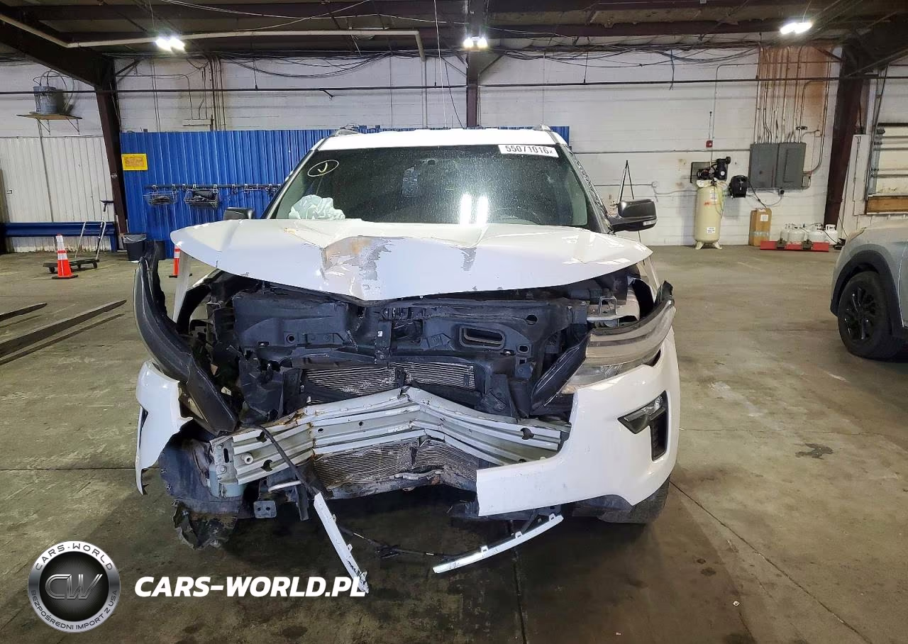 2019 Ford Explorer Xlt VIN:1FM5K7D82KGB25757 - 5