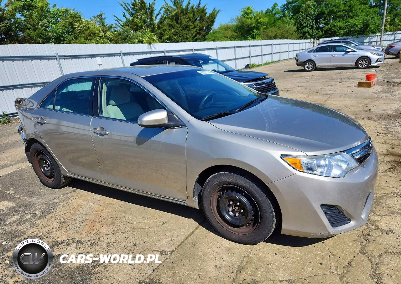 2014 Toyota Camry Le VIN:4T1BF1FK8EU346556 - 4