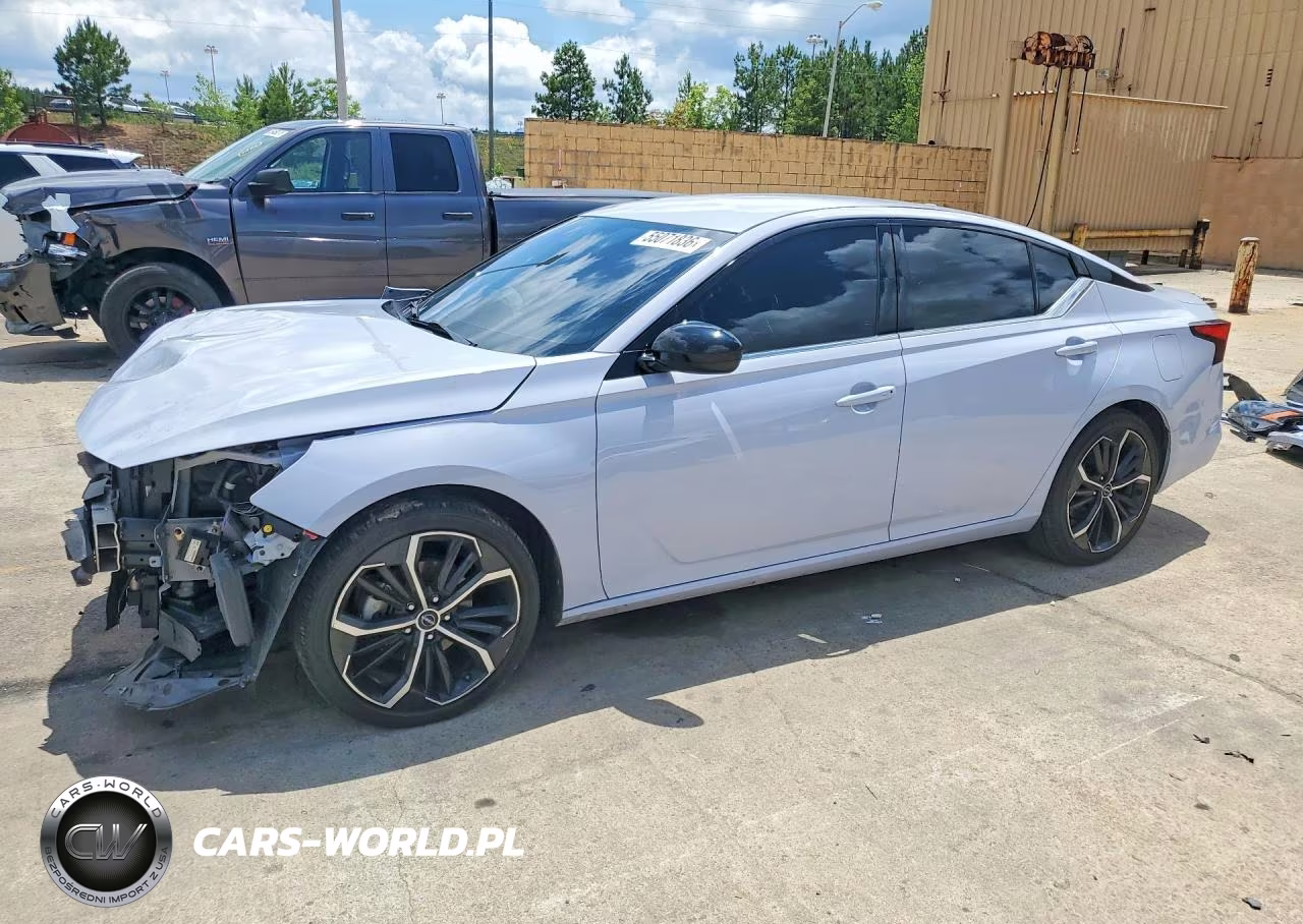2024 Nissan Altima Sr – zdjęcie 1 z 13