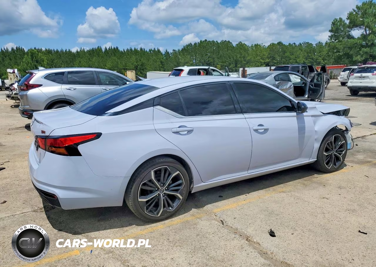 2024 Nissan Altima Sr VIN:1N4BL4CV5RN370588 - 3