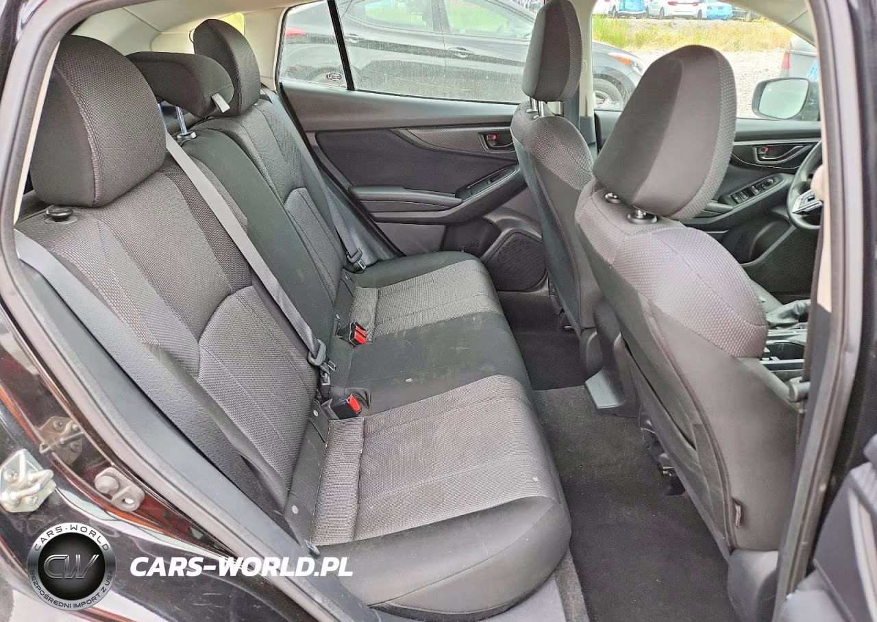 2018 Subaru Impreza Premium Plus VIN:4S3GTAD60J3736155 - 10