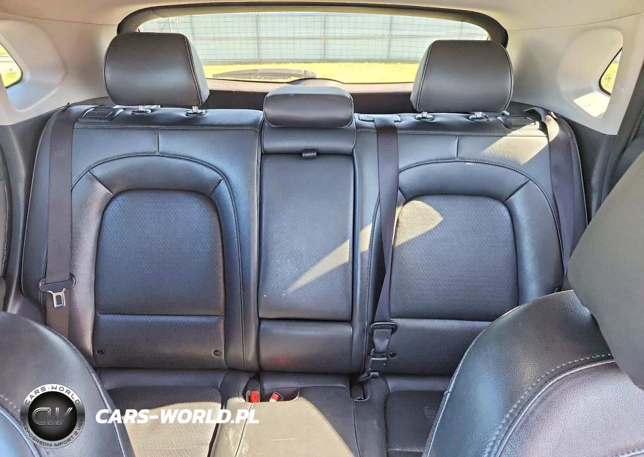 2021 Hyundai Kona Ultimate VIN:KM8K53AG6MU127501 - 10