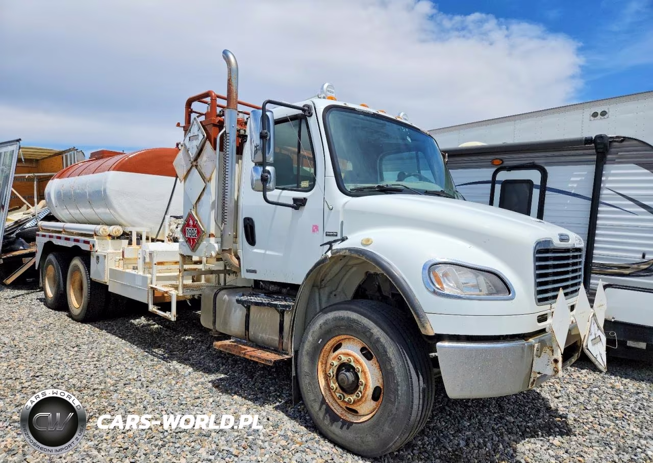 2007 Freightliner Business Class M2 Fuel Truck
