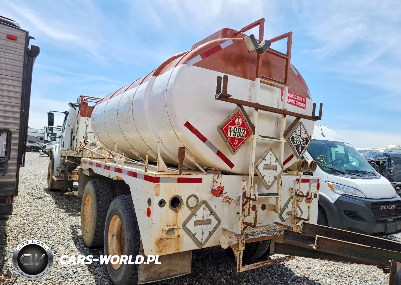 2007 Freightliner Business Class M2 Fuel Truck VIN:1FVHCYDJ37DY68299 - 3