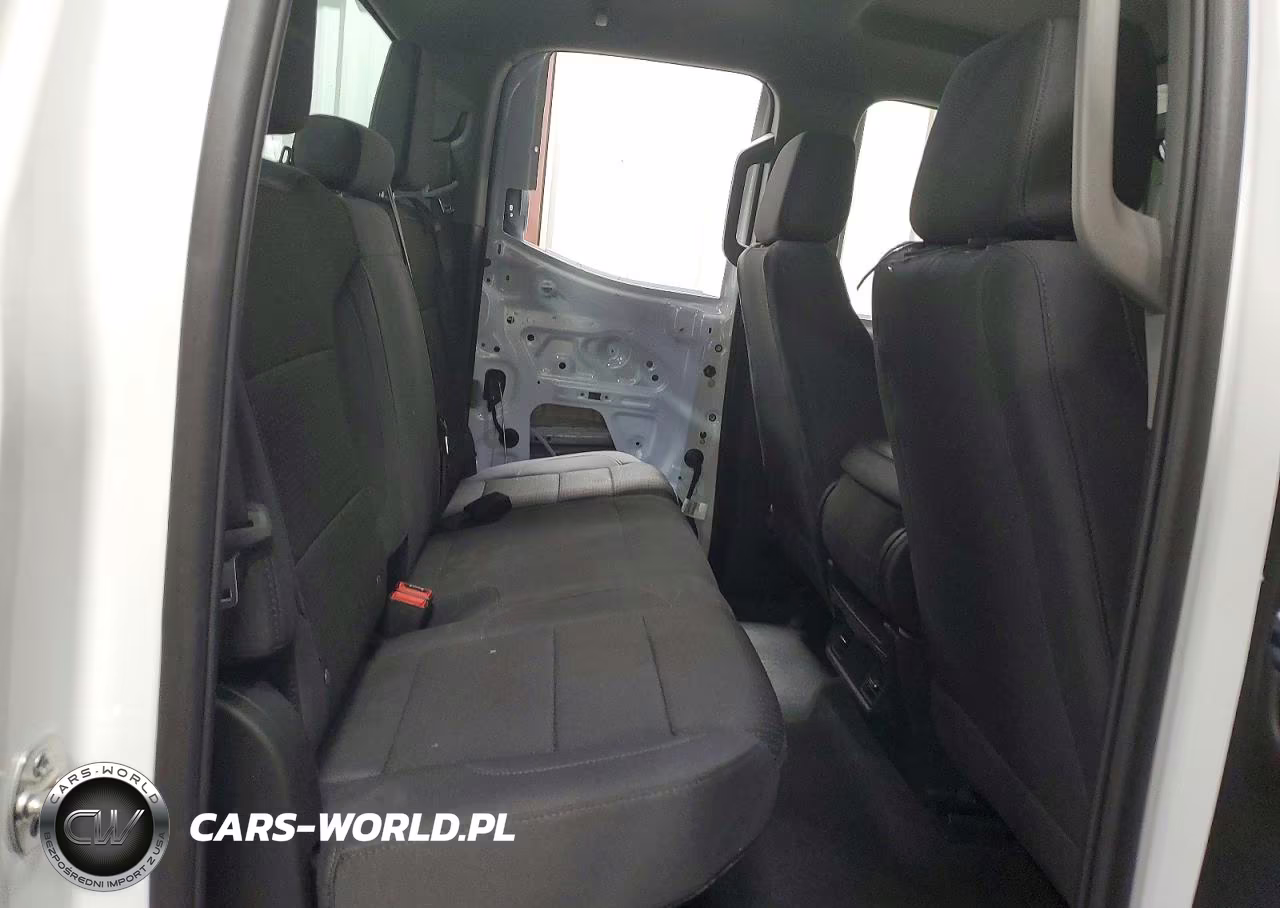 2025 Chevrolet Silverado K1500 VIN:1GCRKAEK2SZ271626 - 10
