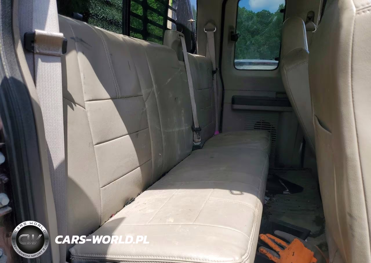 2010 Ford F250 Super Duty VIN:1FTSX2B54AEB08781 - 10