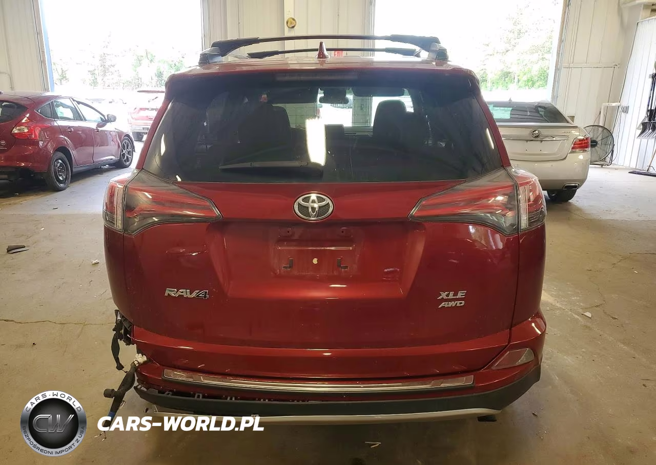 2018 Toyota Rav4 Xle VIN:JTMRFREV7JD256807 - 6