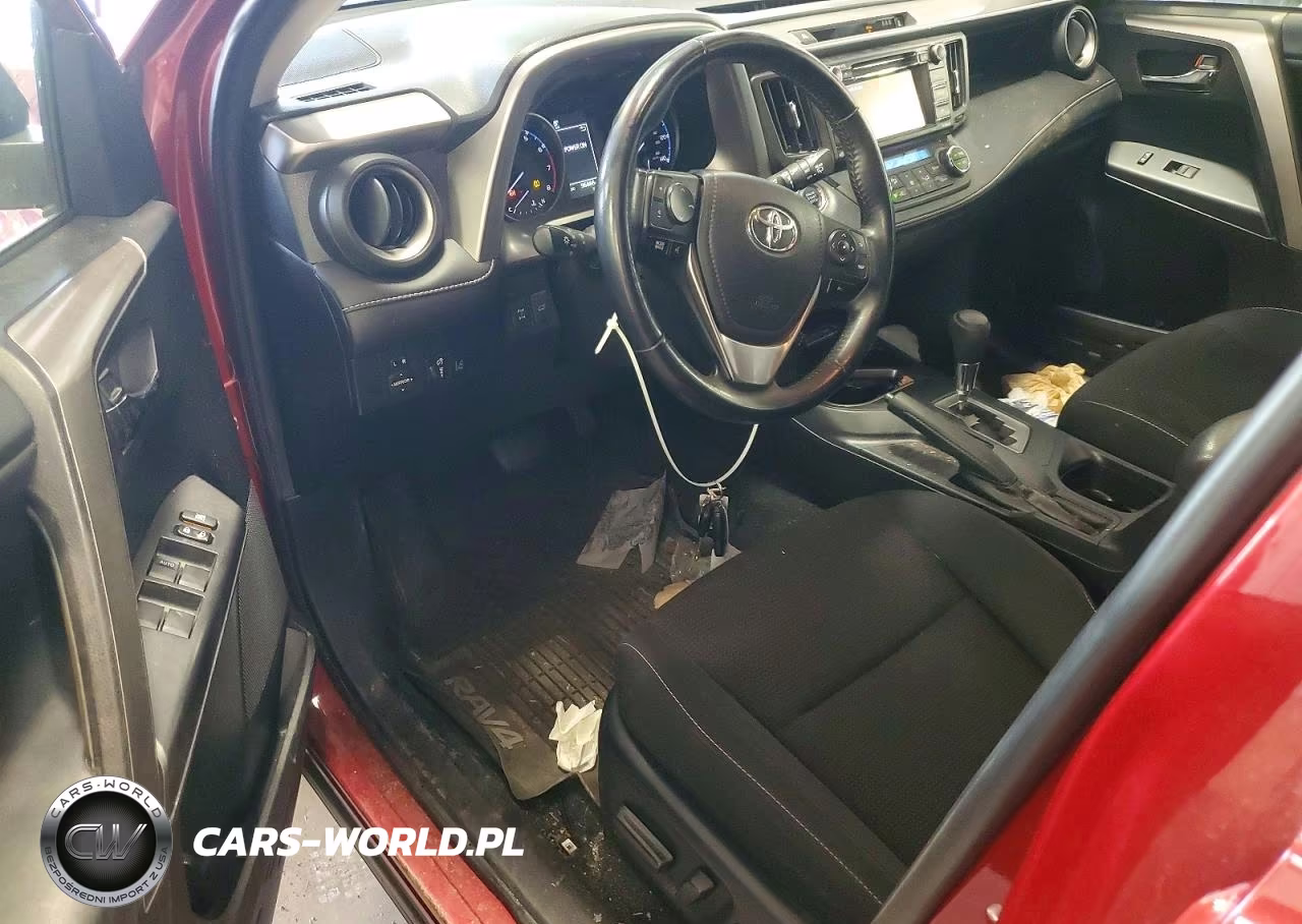 2018 Toyota Rav4 Xle VIN:JTMRFREV7JD256807 - 8