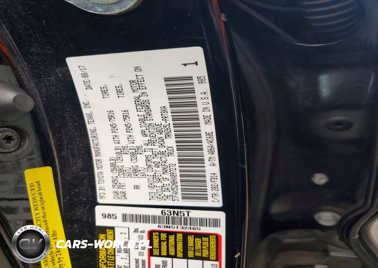 2017 Toyota Tacoma Sr VIN:5TFAX5GN8HX097272 - 12