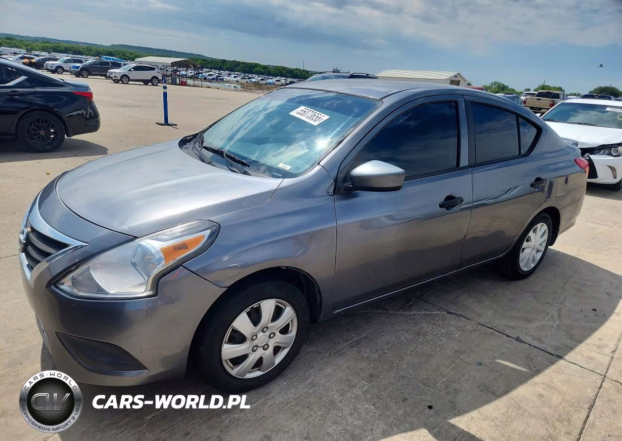 2016 Nissan Versa 1.6 S Plus