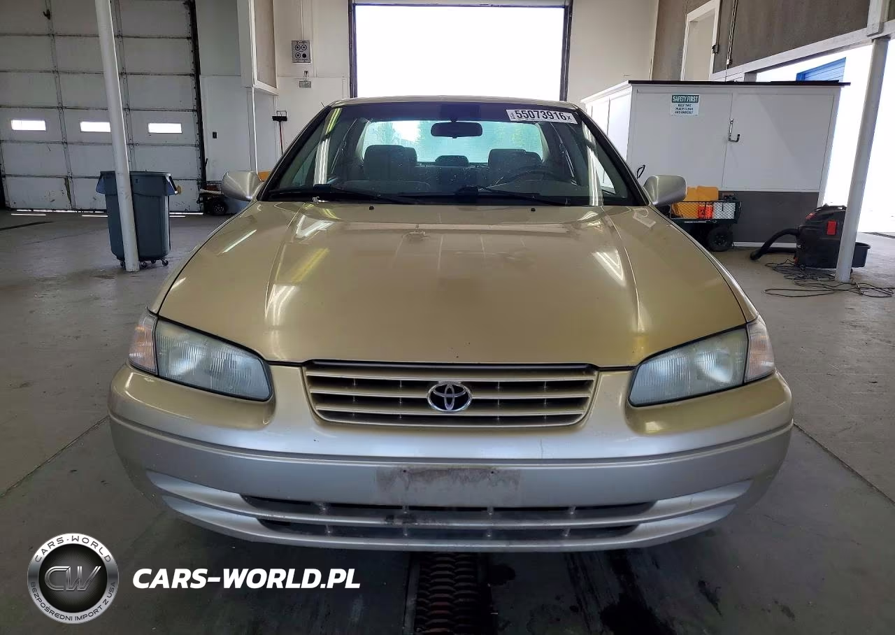 1999 Toyota Camry Le VIN:JT2BG22K8X0315839 - 5