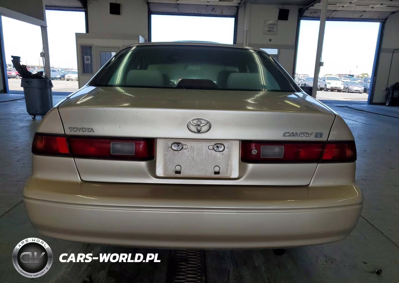 1999 Toyota Camry Le VIN:JT2BG22K8X0315839 - 6