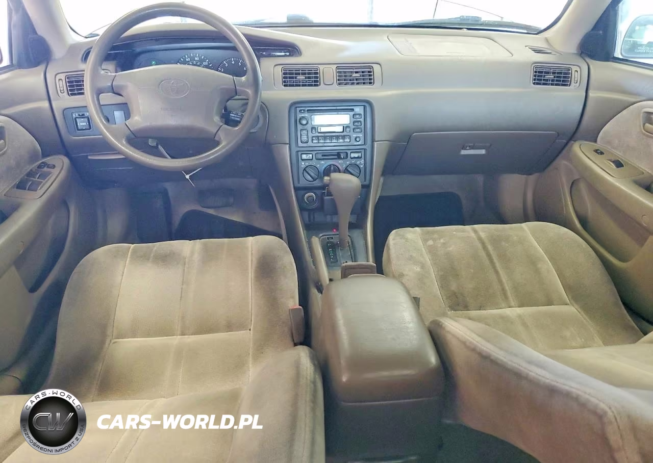 1999 Toyota Camry Le VIN:JT2BG22K8X0315839 - 8