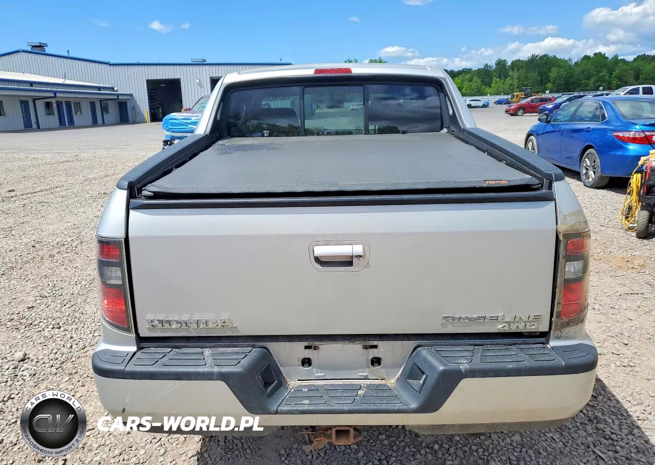 2013 Honda Ridgeline Sport VIN:5FPYK1F76DB003149 - 6