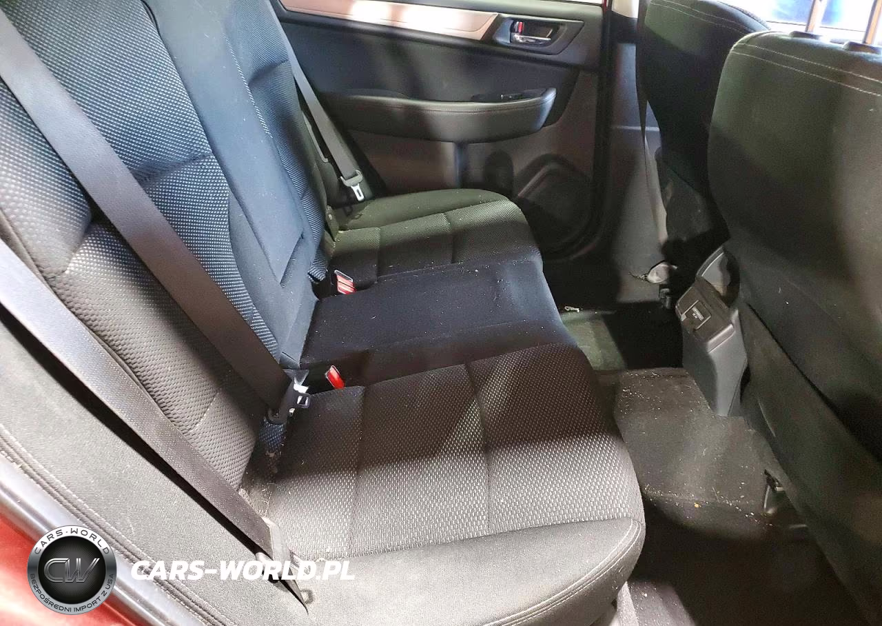2018 Subaru Outback 2.5I Premium VIN:4S4BSACC0J3315939 - 11