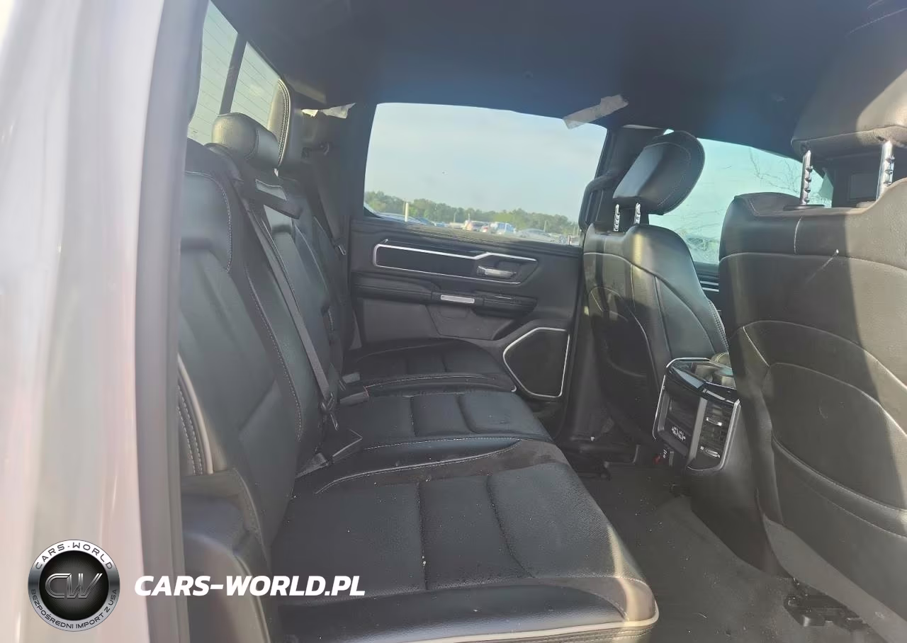 2020 Ram 1500 Laramie VIN:1C6RREJT7LN210743 - 10