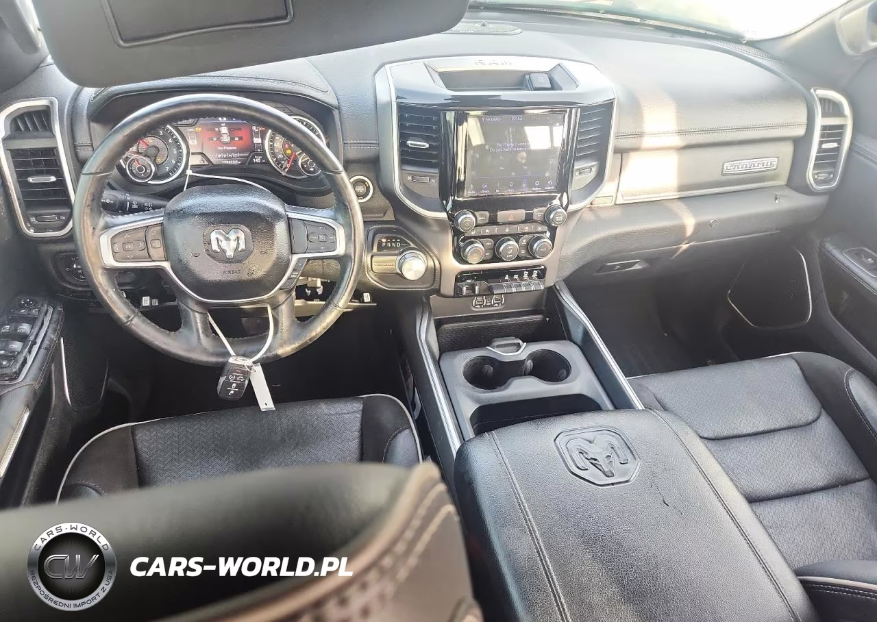 2020 Ram 1500 Laramie VIN:1C6RREJT7LN210743 - 8