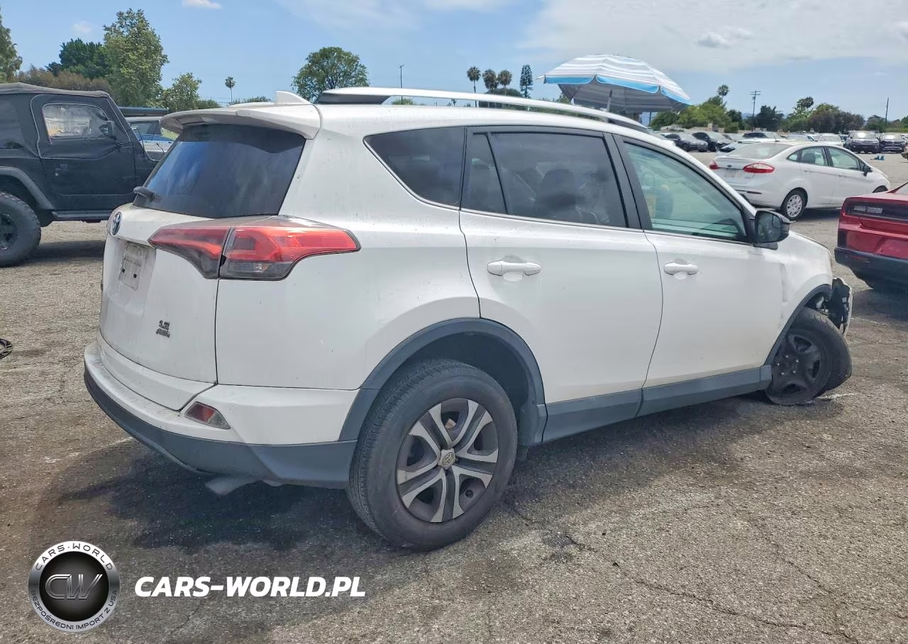 2016 Toyota Rav4 Le VIN:2T3BFREV0GW497122 - 3