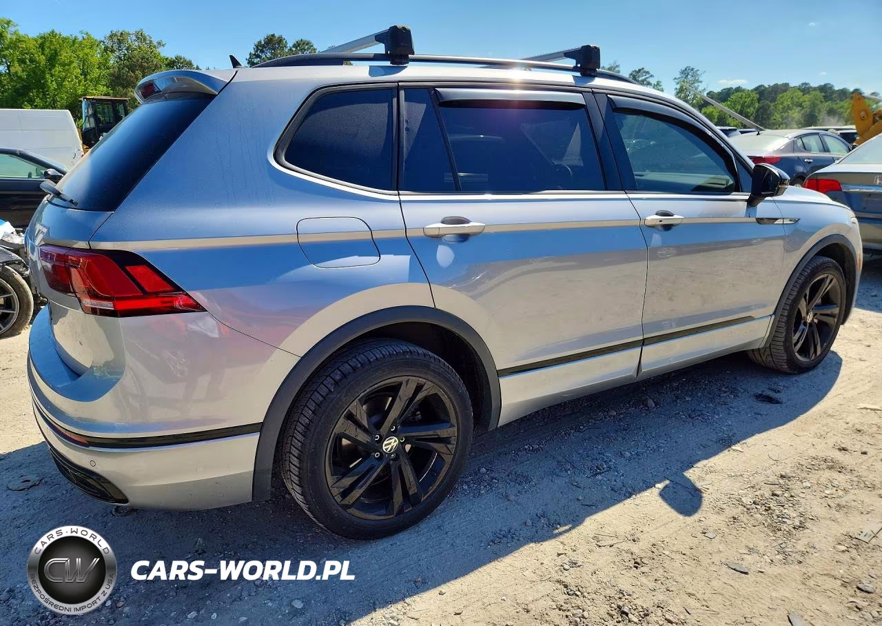2023 Volkswagen Tiguan Se R-Line Black VIN:3VVCB7AX9PM072836 - 3