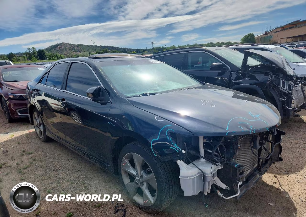 2013 Toyota Camry Se V6 VIN:4T1BK1FKXDU023037 - 4
