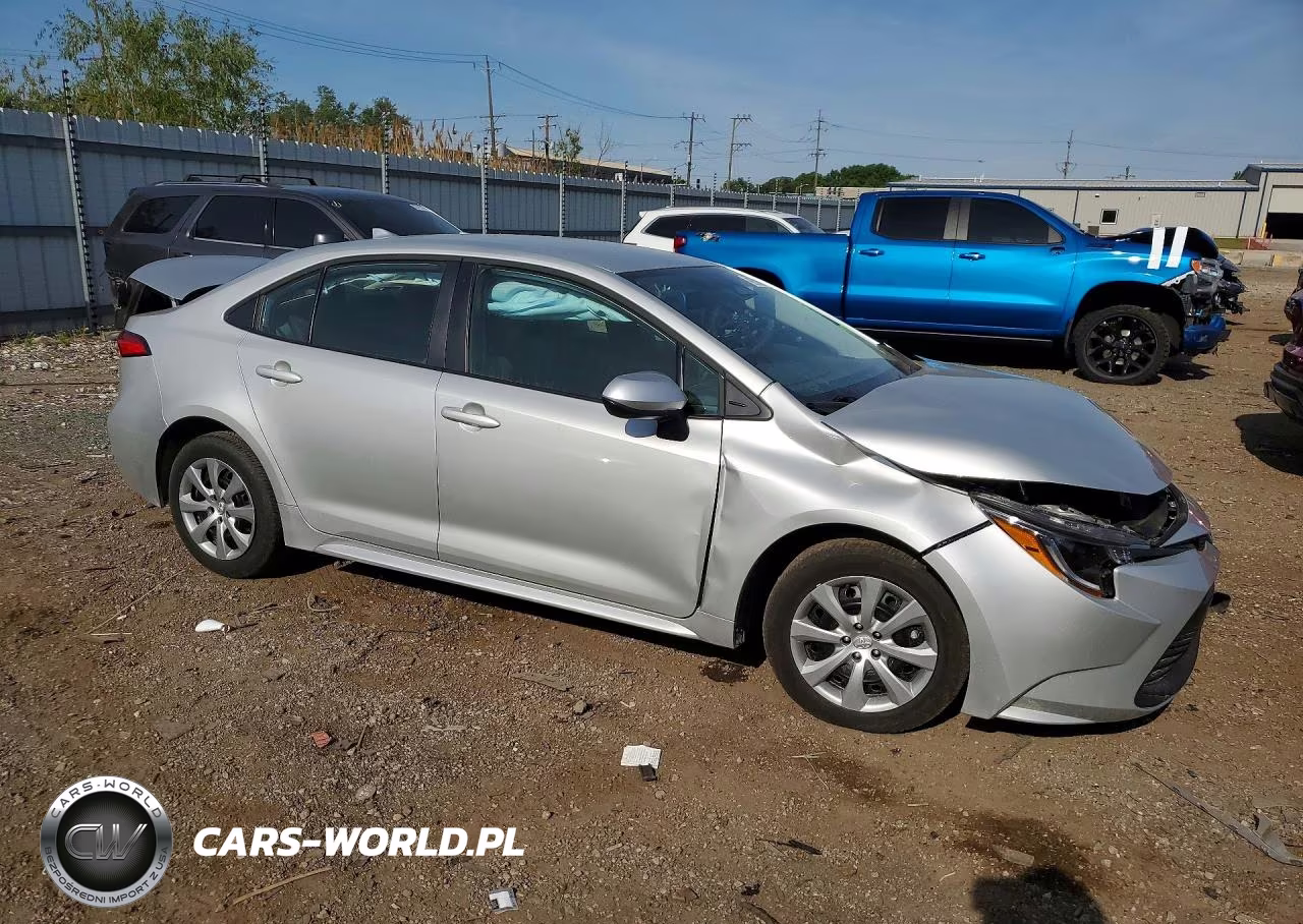 2025 Toyota Corolla Le VIN:5YFB4MDE4SP284347 - 4