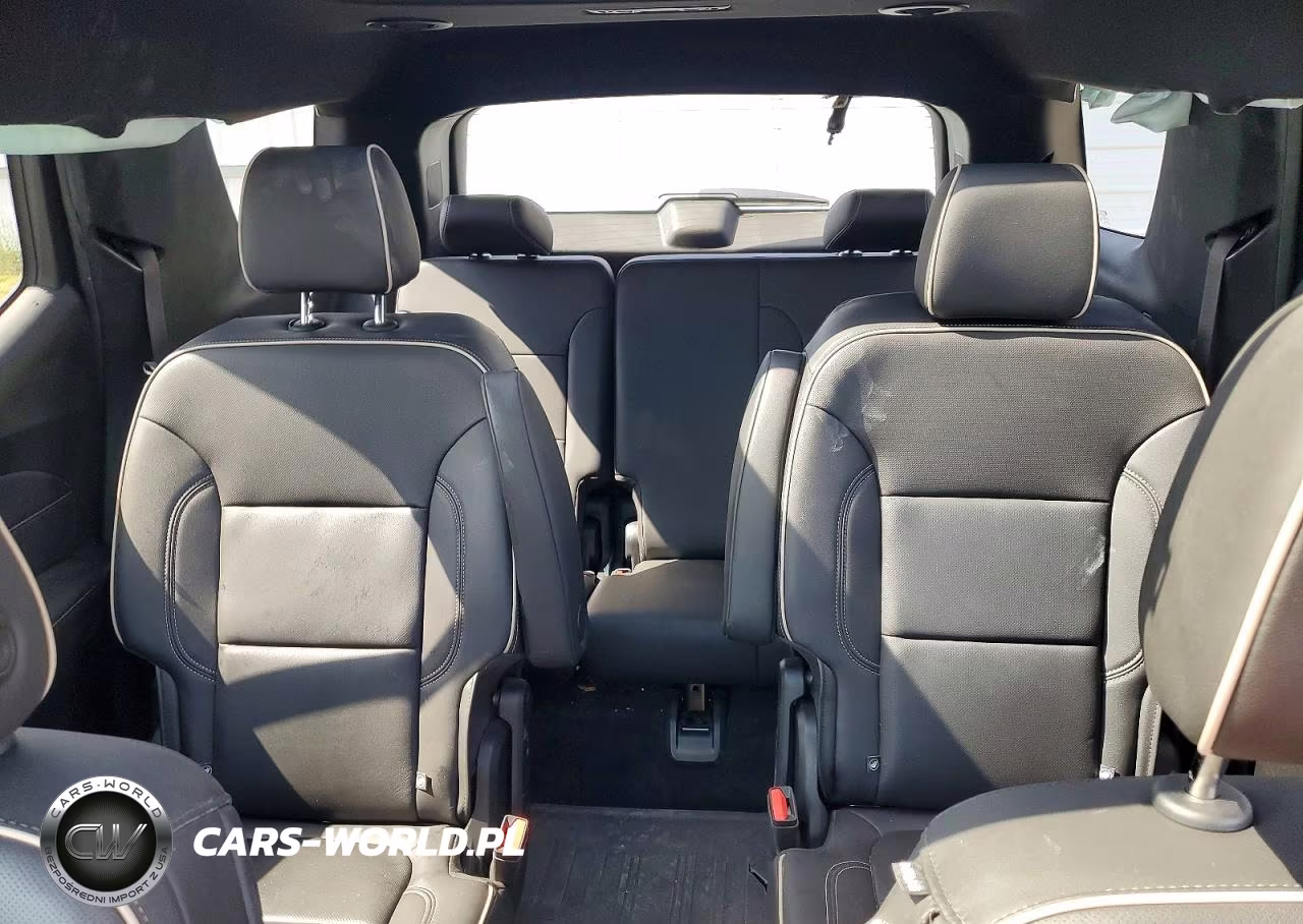2023 Chevrolet Traverse Premier VIN:1GNERKKW3PJ287452 - 10