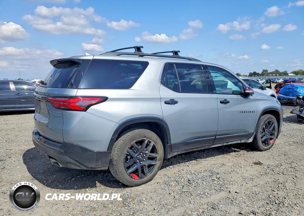 2023 Chevrolet Traverse Premier VIN:1GNERKKW3PJ287452 - 3