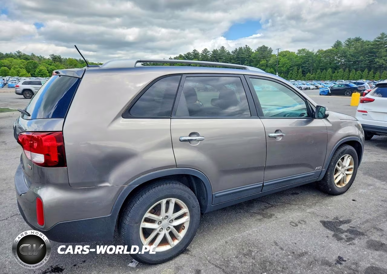 2014 Kia Sorento Lx VIN:5XYKTDA67EG546449 - 3