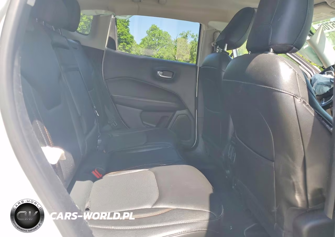 2018 Jeep Compass Limited VIN:3C4NJDCB6JT373801 - 11