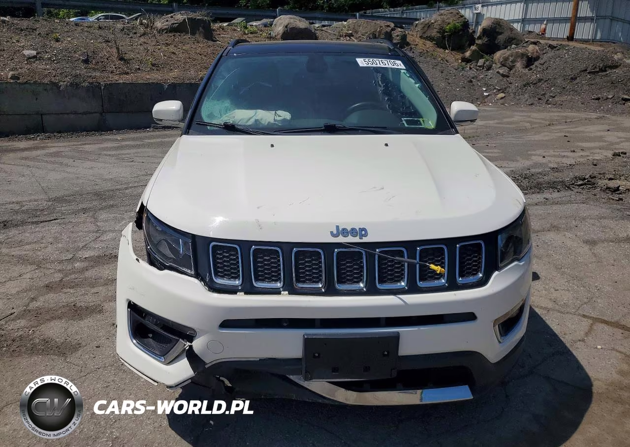 2018 Jeep Compass Limited VIN:3C4NJDCB6JT373801 - 5