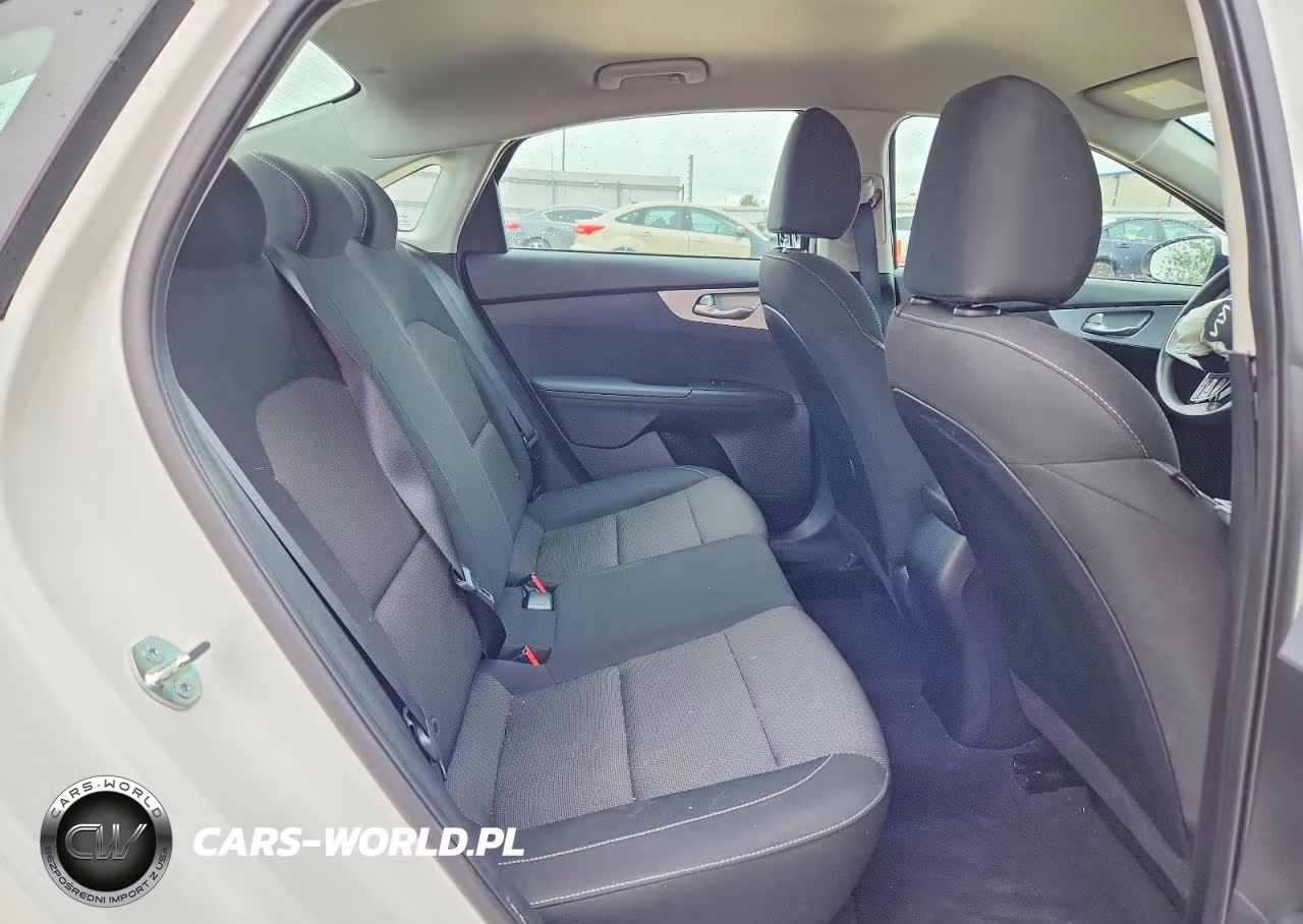 2024 Kia Forte Lx VIN:3KPF24ADXRE782051 - 10