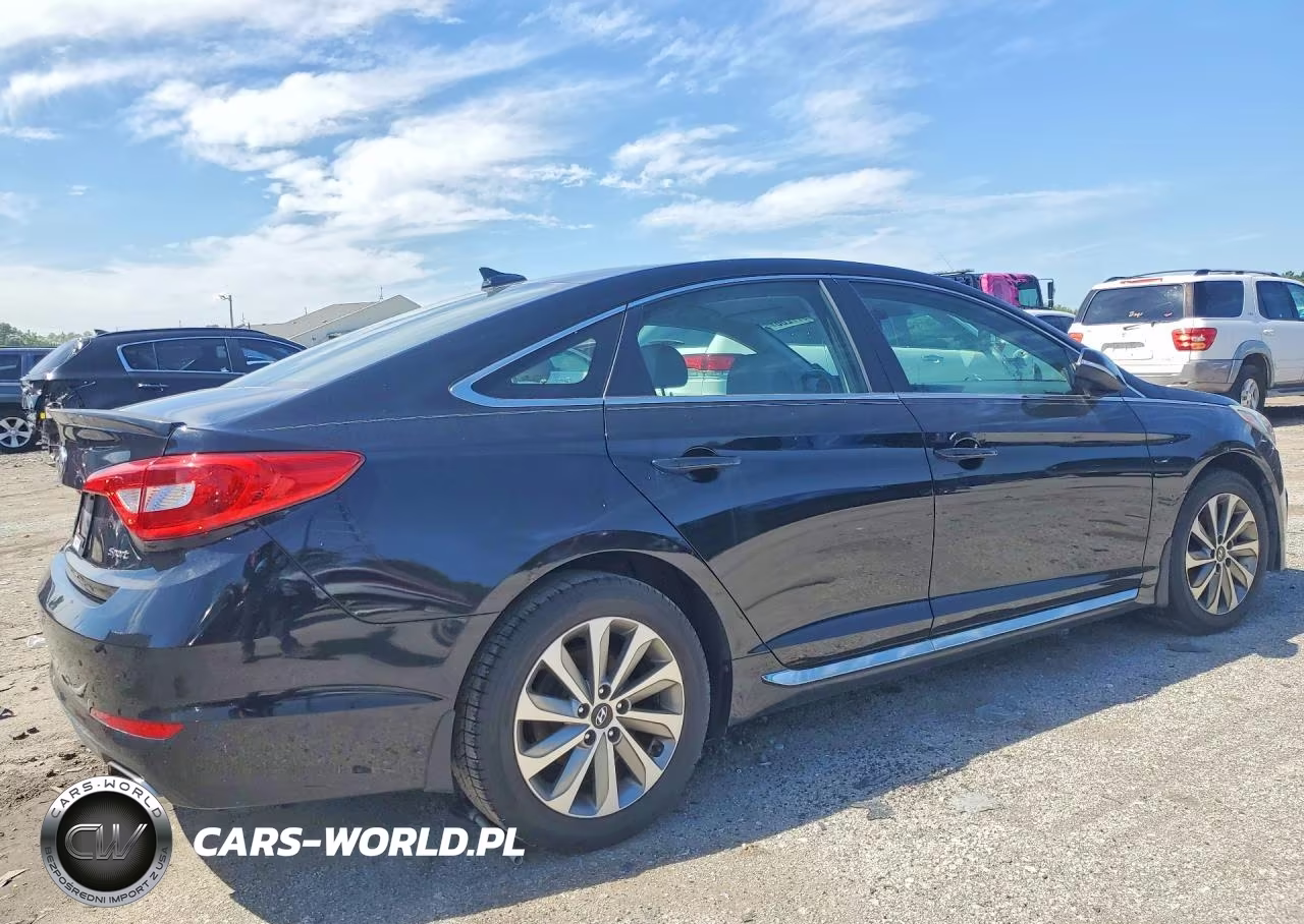 2016 Hyundai Sonata Sport VIN:5NPE34AF9GH290694 - 3