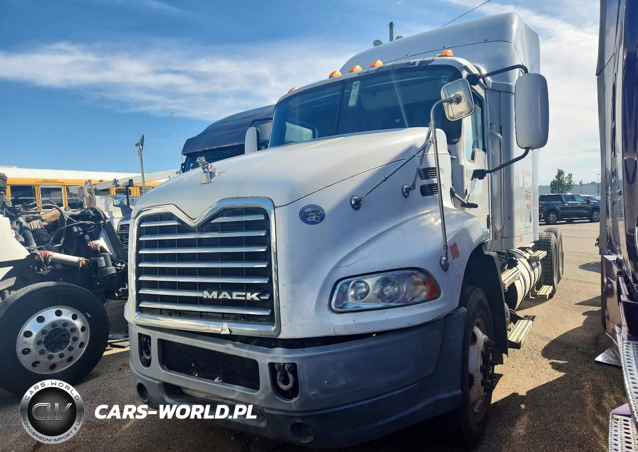 2015 Mack Cxu613 Semi Truck VIN:1M1AW09Y4FM052194 - 3
