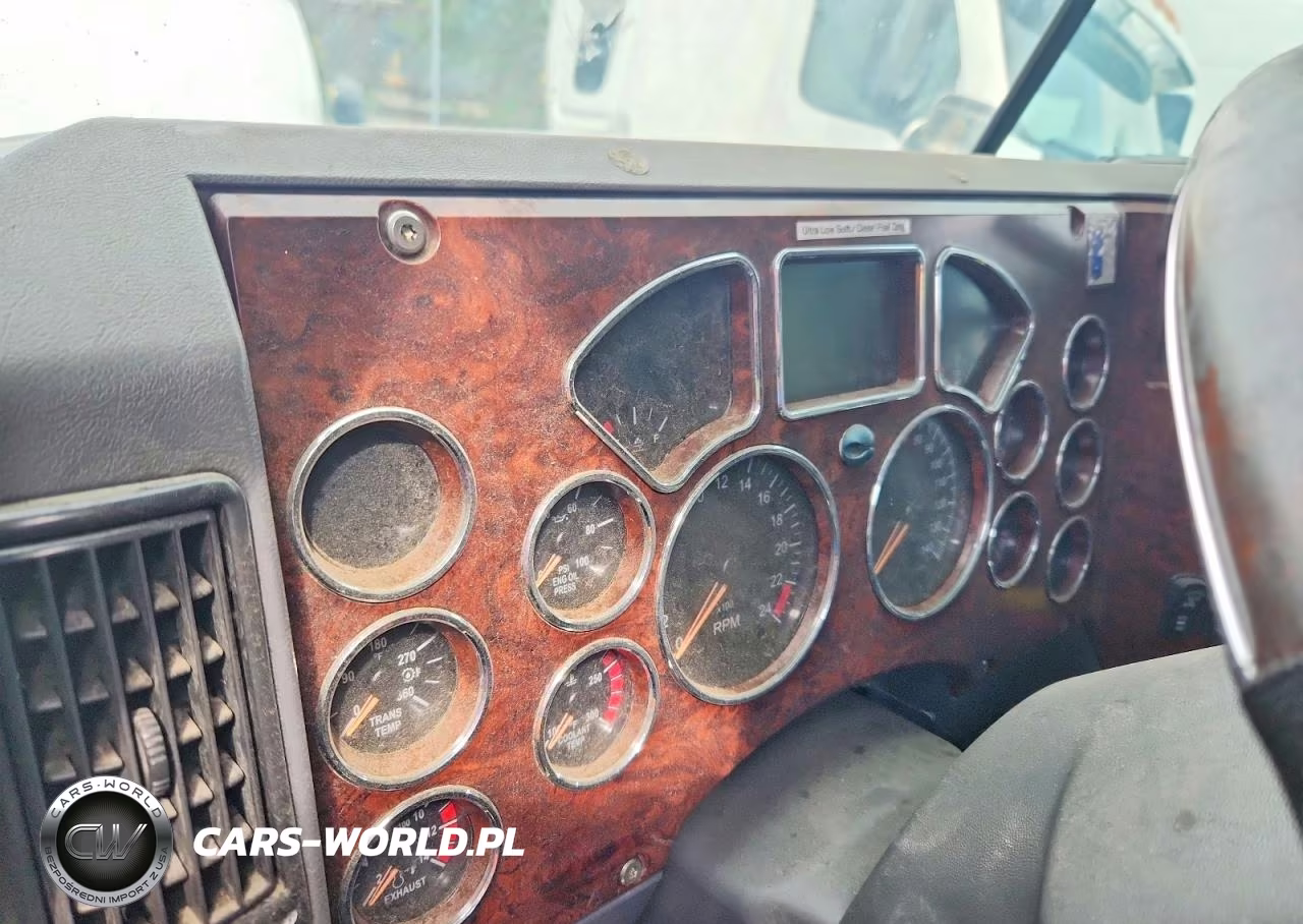 2015 Mack Cxu613 Semi Truck VIN:1M1AW09Y4FM052194 - 8