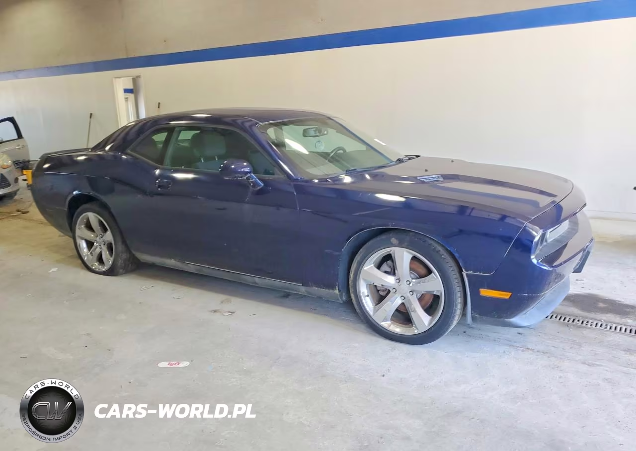 2013 Dodge Challenger Sxt VIN:2C3CDYAG4DH649415 - 4