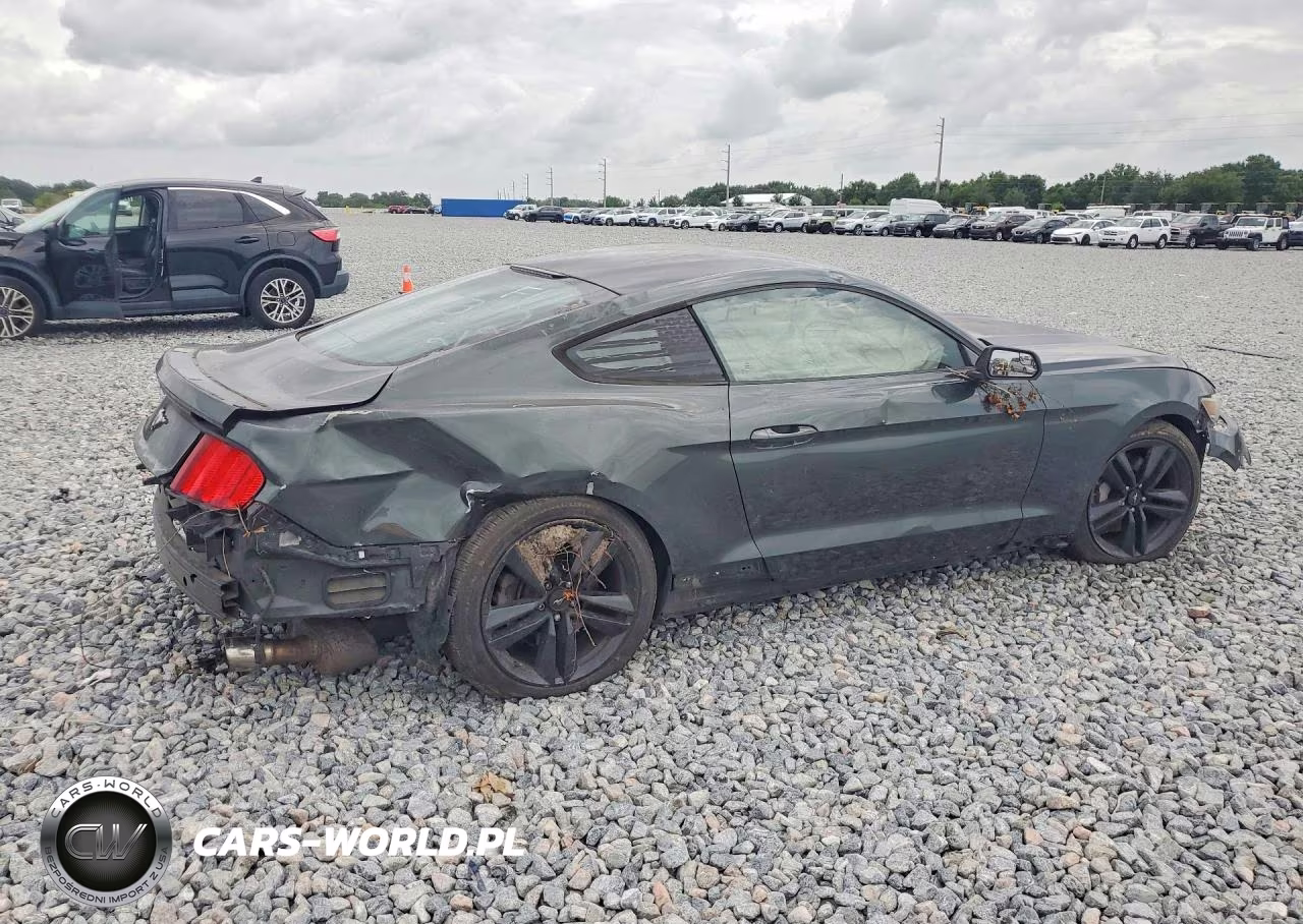 2015 Ford Mustang VIN:1FA6P8TH8F5305205 - 3