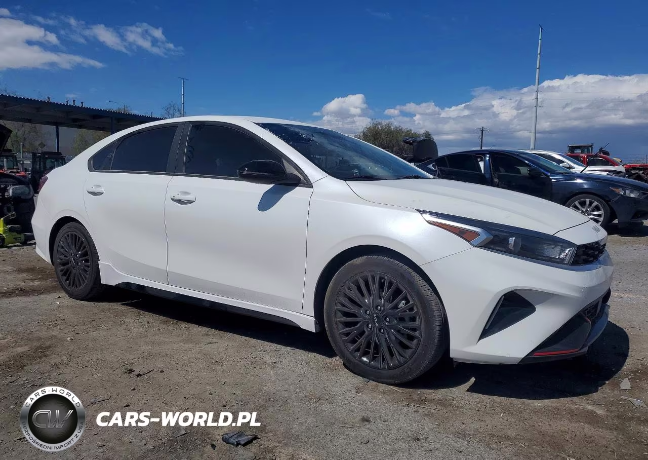 2023 Kia Forte Gt Line VIN:3KPF54AD9PE687159 - 4