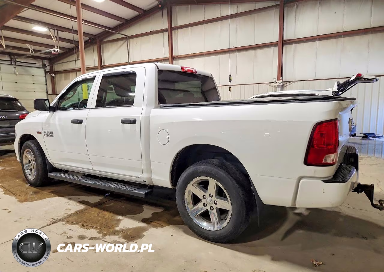2018 Ram 1500 St VIN:1C6RR7KT1JS222556 - 2