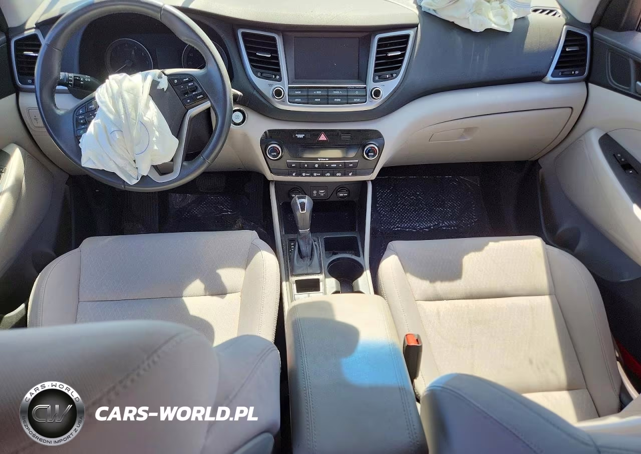 2018 Hyundai Tucson Value VIN:KM8J3CA26JU677573 - 8