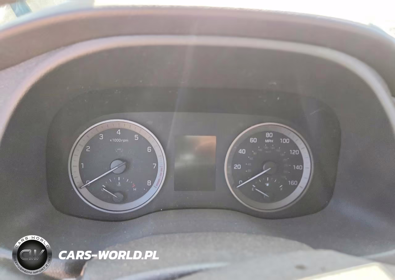 2018 Hyundai Tucson Value VIN:KM8J3CA26JU677573 - 9