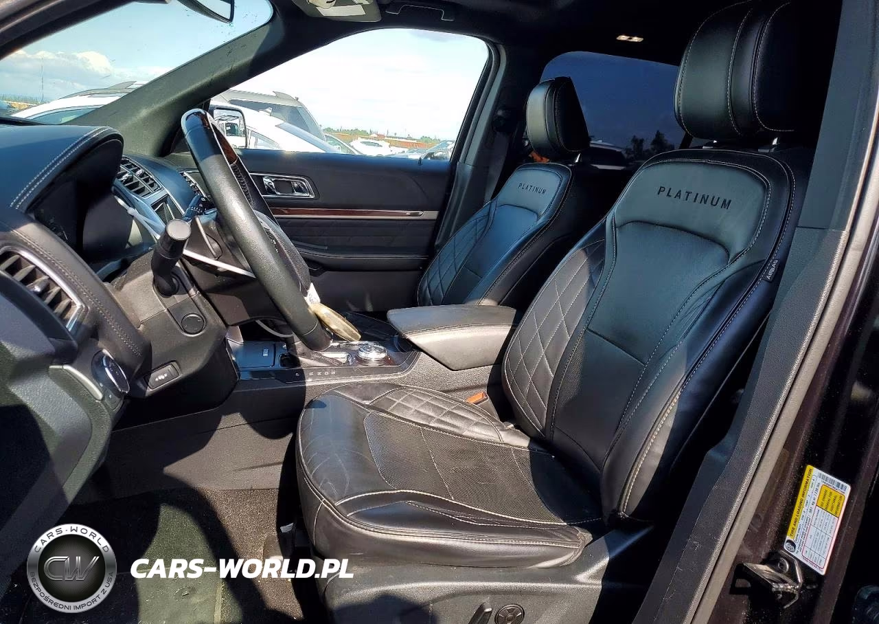 2019 Ford Explorer Platinum VIN:1FM5K8HT0KGA77499 - 7