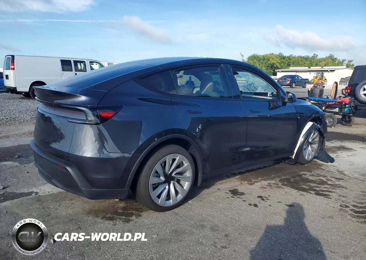 2026 Tesla Model Y VIN:7SAYGDED1TA473218 - 3