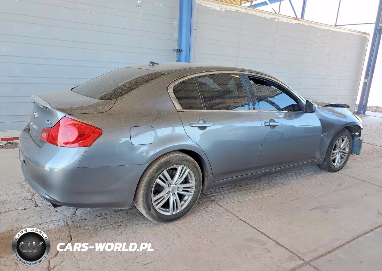 2015 Infiniti Q40 Base VIN:JN1CV6AP8FM500246 - 3